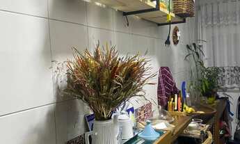 Imagem 7: Apartamento reformado! Andar alto! Pronto para morar! 2 Quartos • Varanda • 1 Vaga, com La