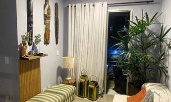 Imagem 2: Apartamento reformado! Andar alto! Pronto para morar! 2 Quartos • Varanda • 1 Vaga, com La