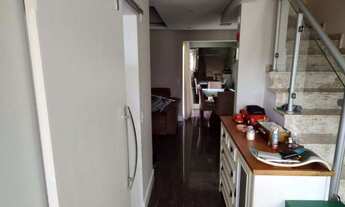 Imagem 2: Belo Sobrado • 178m² • 3 Quartos • 1 Suíte • 2 Vagas e Varanda Gourmet. À 800m do metrô