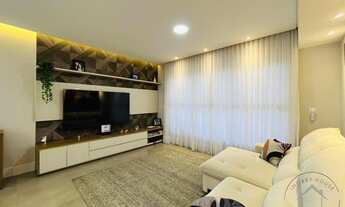 Imagem 5: Casa com Vista para Serra da Mantiqueira • 4 Suítes • Área Gourmet e Piscina