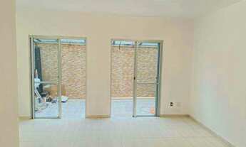 Imagem 2: Sobrado no Cond. Solar do Horto • 3 Quartos • 1 Suíte • 2 Vagas