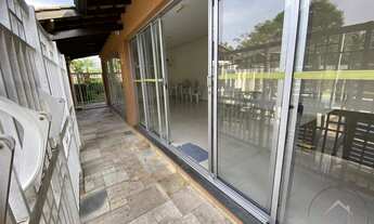 Imagem 4: Casa de condomínio • Varanda c/ Churrasqueira • 3 Quartos • 1 Suíte • Sótão reformado • 2