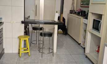 Imagem 4: Oportunidade - Casa com Quintal Amplo, 2 Quartos, Possibilidade de 3 Quartos, 1 Vaga