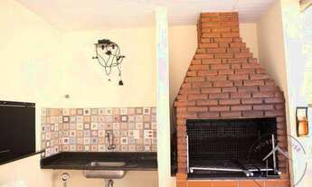 Imagem: Oportunidade - Casa com Quintal Amplo, 2