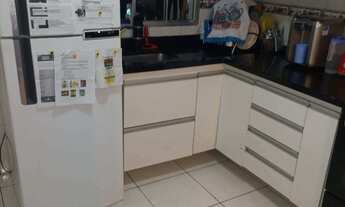 Imagem: Casa de condomínio com edícula no horto