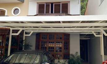 Imagem: Linda Casa Triplex à Venda no Condomínio