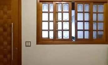 Imagem 3: Casa de Rua 3 Dormitórios • 1 Vaga • Toda Reformada !! Excelente Localização