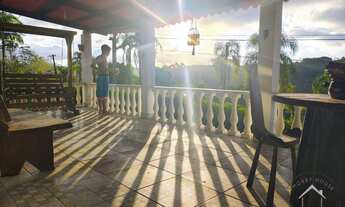 Imagem 7: Chácara/Casa de Campo com 5 Quartos • 1 Suíte em Residencial Fechado, Portaria e Segurança