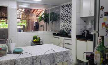 Imagem 7: Sobrado com 2 Quartos (possibilidade de + 1 Quarto), Vaga para carro e moto, Quintal com C