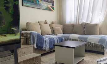 Imagem 3: Sobrado com 2 Quartos (possibilidade de + 1 Quarto), Vaga para carro e moto, Quintal com C