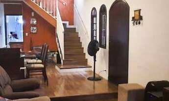 Imagem 2: Sobrado à venda em São Paulo, Vila Marari, com 4 quartos, 220m²