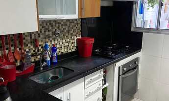 Imagem 5: Sobrado em Condomínio • 2 Quartos (possibilidade de + 1 quarto) • 1 Vaga Coberta Carro e M