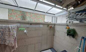 Imagem 2: Sobrado em Condomínio • 2 Quartos (possibilidade de + 1 quarto) • 1 Vaga Coberta Carro e M