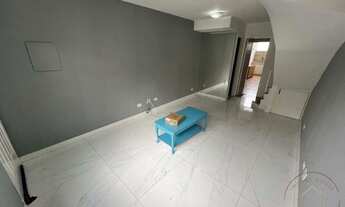 Imagem 6: Sobrado Triplex • 3 Quartos • 1 Suíte • 2 Vagas • Varanda Gourmet com Lazer Completo