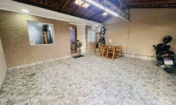 Imagem 2: Sobrado à venda em Piraquara, Vila Juliana, com 3 quartos, 132m²