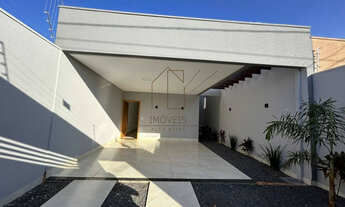 Imagem 2: Casa à venda em Anápolis, Residencial Campos do Jordão, com 3 quartos sendo 1 suíte, 102m²