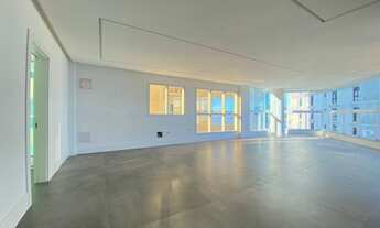 Imagem 2: Alto Padrão para Venda em Itapema, Centro, 4 dormitórios, 4 suítes