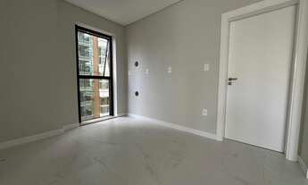 Imagem 2: Apartamento para Venda em Itapema, Meia Praia, 3 dormitórios, 3 suítes, 2 vagas