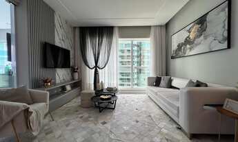 Imagem 4: Alto Padrão para Venda em Itapema, Meia Praia, 4 dormitórios, 4 suítes, 3 vagas