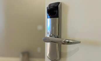 Imagem 3: Alto Padrão para Venda em Itapema, Meia Praia, 4 dormitórios, 4 suítes, 5 banheiros, 3 vag