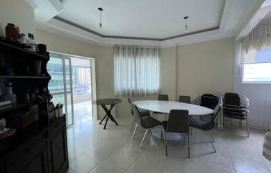 Imagem 2: Apartamento para Venda em Itapema, Meia Praia, 4 dormitórios, 1 suíte, 2 banheiros, 2 vaga