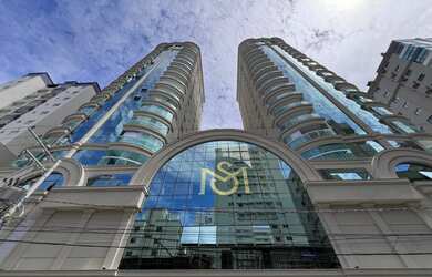 Imagem 2: Apartamento para Venda em Itapema, Meia Praia, 3 dormitórios, 3 suítes, 4 banheiros, 2 vag