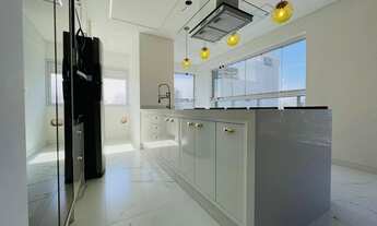 Imagem 3: Apartamento para Venda em Itapema, Meia Praia, 3 dormitórios, 3 suítes, 4 banheiros, 2 vag