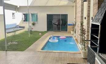 Imagem: Casa 04 quartos reformada, para venda, em