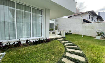 Imagem 2: Casa com 3 quartos, 387m², à venda em Balneário Piçarras, Centro