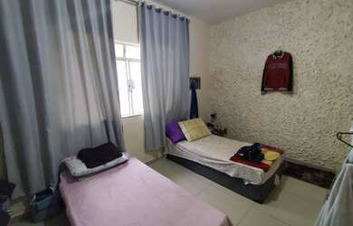 Imagem 6: Casa para Venda em Juiz de Fora, Bairu, 6 dormitórios, 2 suítes, 3 banheiros, 2 vagas