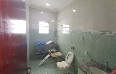 Imagem 5: Casa para Venda em Juiz de Fora, Santa Maria, 4 dormitórios, 1 suíte, 3 banheiros, 13 vaga