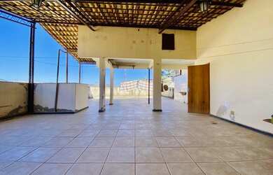 Imagem 5: Casa para Venda em Juiz de Fora, Bairu, 4 dormitórios, 1 suíte, 3 banheiros, 6 vagas