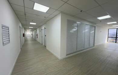 Imagem 6: Imóvel Comercial para Venda em Juiz de Fora, Centro, 1 dormitório, 1 suíte, 1 banheiro, 1