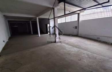 Imagem 7: Galpão para Venda em Juiz de Fora, Linhares, 3 dormitórios, 1 suíte, 4 banheiros, 10 vagas