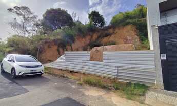 Imagem: Terreno para Venda em Juiz de Fora, Bom