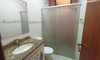 Imagem 2: Casa para Venda em Juiz de Fora, Ipiranga, 4 dormitórios, 1 suíte, 4 banheiros, 1 vaga