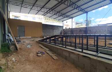 Imagem 6: Galpão para Venda em Juiz de Fora, Linhares, 3 dormitórios, 1 suíte, 4 banheiros, 10 vagas