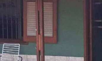 Imagem: Casa à Venda no Centro de Lindóia/SP