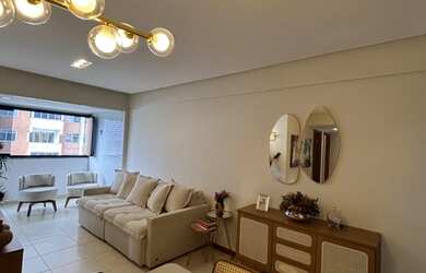 Imagem 2: Apartamento para Venda em Salvador, Costa Azul, 3 dormitórios, 1 suíte, 3 banheiros, 2 vag