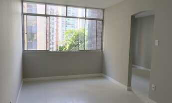 Imagem 2: Apartamento para Venda em Salvador, Itaigara, 2 dormitórios, 1 suíte, 2 banheiros, 1 vaga