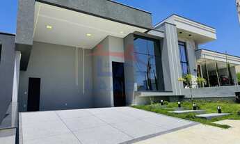 Imagem 2: Casa 3 Suítes uma com Closet e Piscina Condomínio Piemonte