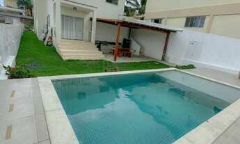 Imagem 2: Casa moderna, com PISCINA PRIVATIVA e ENERGIA SOLAR em condominio fechado