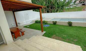 Imagem 4: Casa moderna, com PISCINA PRIVATIVA e ENERGIA SOLAR em condominio fechado