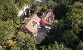 Imagem 3: Casa à venda em Embu das Artes, Chácaras Bartira, com 2 quartos, 330,00m²