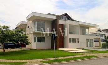 Imagem: Casa moderna á venda no Condomínio Alphaville