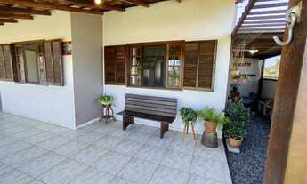 Imagem 2: Casa Térrea com Piscina e Área Gourmet em Guaratuba-Pr