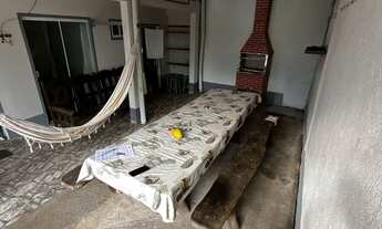 Imagem 3: Sobrado na Barra do Saí – Localização Privilegiada e Conforto