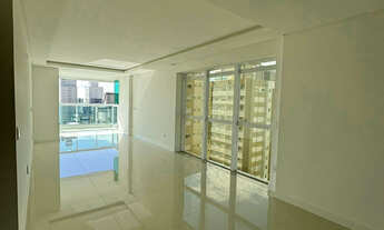 Imagem 2: Apartamento com 4 Dormitórios sendo 2 Suítes e 2 Demi Suítes 145.79m2 Privativos 3 Vagas d