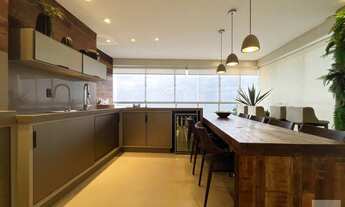 Imagem 3: Apartamento à venda com 300m2 Privativos com 4 Suítes Sendo 1 Máster + 4 Vagas de Garagem