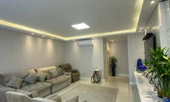 Imagem 3: Belíssimo Apartamento de 4 Suítes com 3 Vagas de Garagem, Lazer Completo Próximo ao Mar no